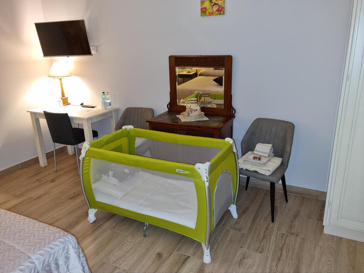 Il Casale Nel Parco Guesthouse Roma Dış mekan fotoğraf