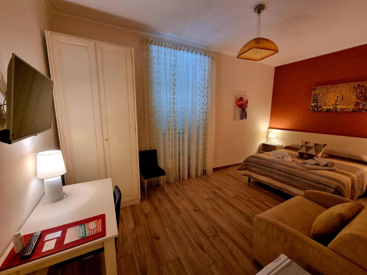 Il Casale Nel Parco Guesthouse Roma Dış mekan fotoğraf